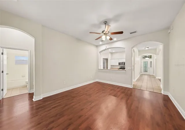 Photo 3 of Single family home for sale at 16312 Bridgecrossing Dr, Lithia, FL 33547 | MLS# O6436695 | Listing updated on 2026-10-06