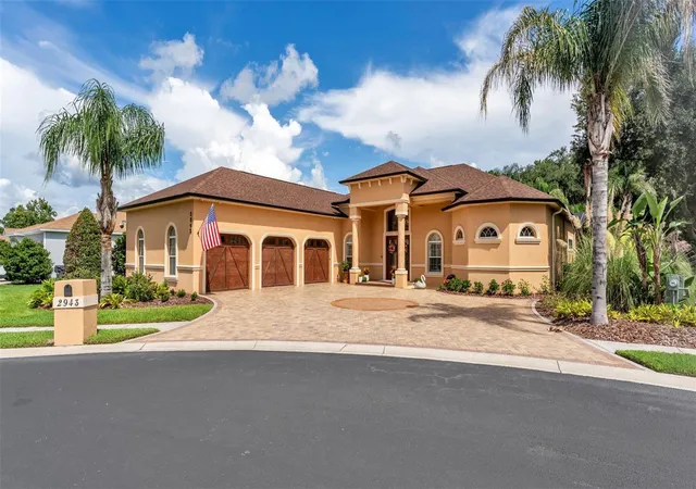 Single family home for sale at 2943 Oak Tree Ln, LAKELAND, FL 33810 | MLS# L4964569