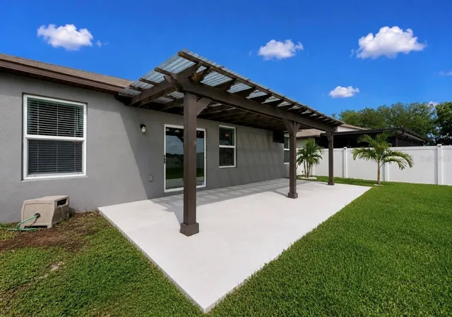 Photo 3 of Single family home for sale at 12600 Bergstrom Bay Dr, Riverview, FL 33579 | MLS# TB8542599 | Listing updated on 2026-09-11
