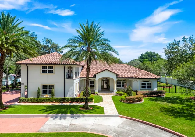 Photo 3 of Sale Pending at 4943 N Apopka Vineland Road, Orlando, FL 32818 | MLS# O6436716 | Listing updated on 2026-10-08
