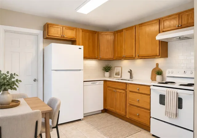 Photo 2 of Single family home for sale at 9412 N Elmer St, Tampa, FL 33612 | MLS# TB8542632 | Listing updated on 2026-10-21