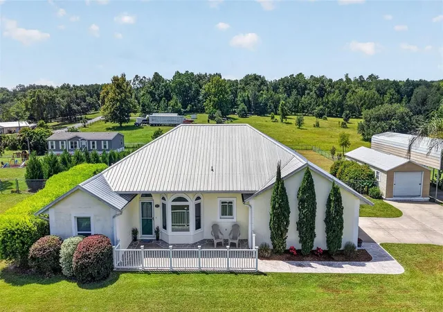 Photo 1 of Single family home for sale at 3650 Gregory Rd, Lady Lake, FL 32159 | MLS# G5116994 | Listing updated on 2026-09-12