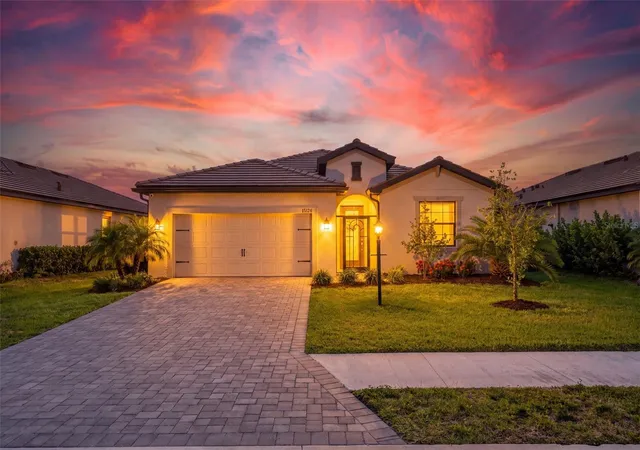 Photo 1 of Single family home for sale at 15126 Misty Water Xing, Bradenton, FL 34211 | MLS# A4704129 | Listing updated on 2026-09-30