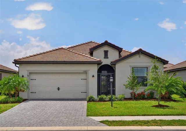 Photo 2 of Single family home for sale at 15126 Misty Water Xing, Bradenton, FL 34211 | MLS# A4704129 | Listing updated on 2026-09-30