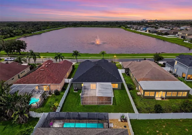 Photo 2 of Single family home for sale at 319 19th St Nw, Ruskin, FL 33570 | MLS# A4704140 | Listing updated on 2026-10-12