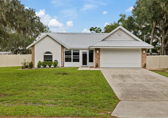 Photo 1 of Single family home for sale at 12630 Magnolia St, San Antonio, FL 33576 | MLS# TB8542797 | Listing updated on 2026-10-08