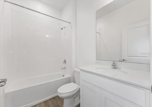 Photo 3 of Single family home for sale at 2209 Sirena Ln, Mount Dora, FL 32757 | MLS# O6436866 | Listing updated on 2026-09-14