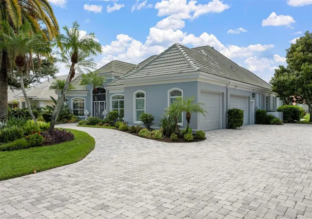 Photo 2 of Single family home for sale at 434 Tremingham Way, Venice, FL 34293 | MLS# N6145505 | Listing updated on 2026-10-11