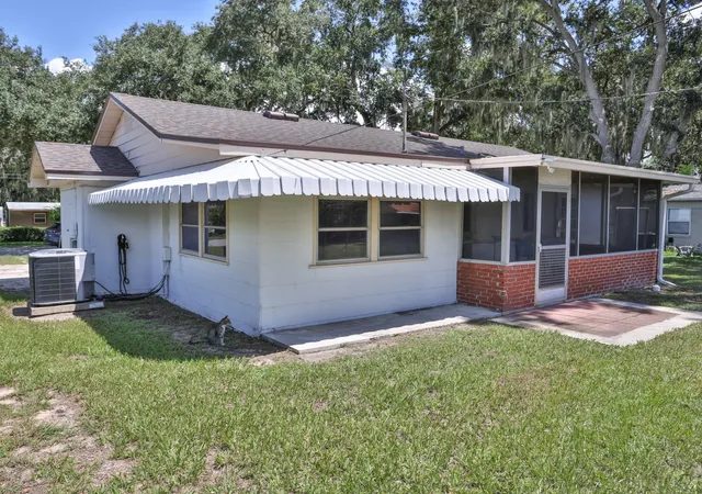 Photo 3 of Single family home for sale at 1855 E Valencia Dr, Bartow, FL 33830 | MLS# L4964604 | Listing updated on 2026-10-13