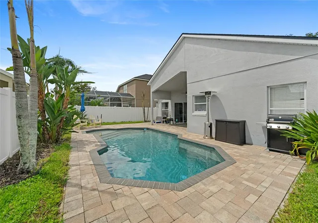 Photo 4 of Single family home for sale at 14006 Yellow Wood Cir, Orlando, FL 32828 | MLS# O6436951 | Listing updated on 2026-09-15
