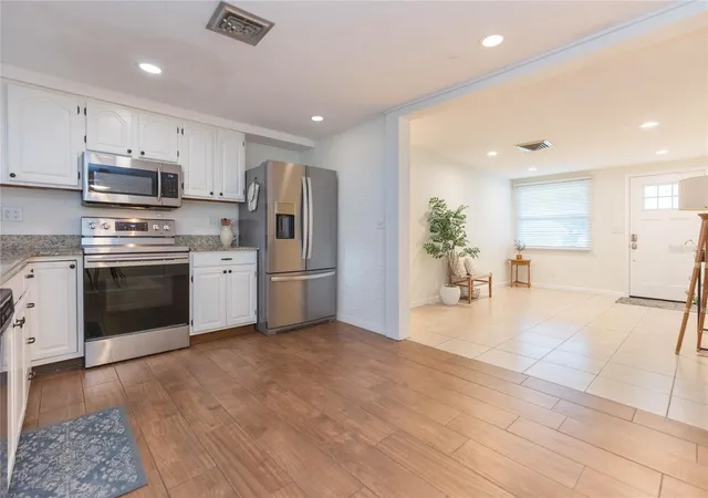 Photo 3 of Single family home for sale at 6936 Coleus Ct, New Port Richey, FL 34653 | MLS# TB8542935 | Listing updated on 2026-09-24
