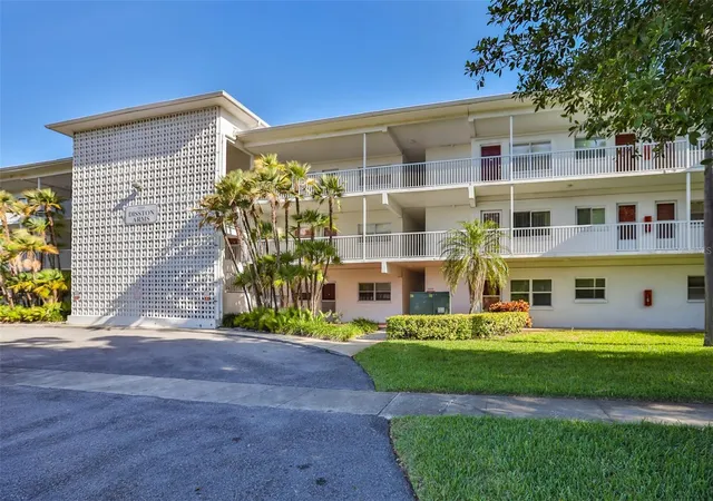 Photo 1 of Condo for sale at 5155 9th Ave N #102, St Petersburg, FL 33710 | MLS# TB8542983 | Listing updated on 2026-10-02