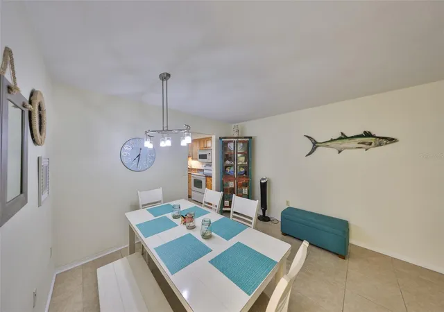 Listing Photo 4 - Condo for sale in building located at 5155 9Th Ave N, St. Petersburg, FL 33710 - Unit #102