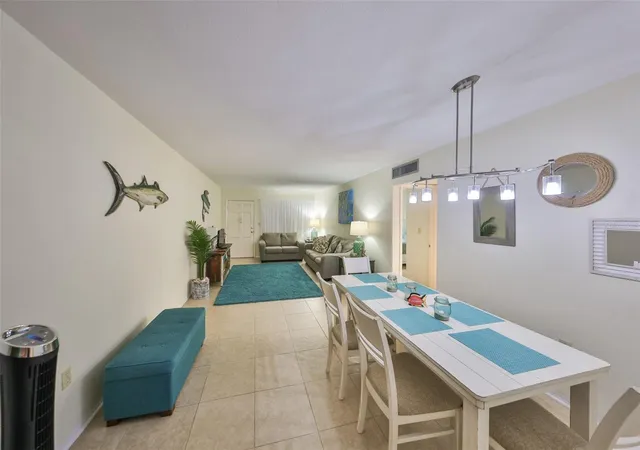 Listing Photo 5 - Condo for sale in building located at 5155 9Th Ave N, St. Petersburg, FL 33710 - Unit #102