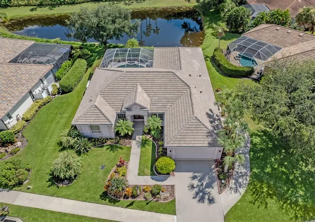 Photo 2 of Single family home for sale at 321 Wild Pine Way, Venice, FL 34292 | MLS# N6145512 | Listing updated on 2026-10-20