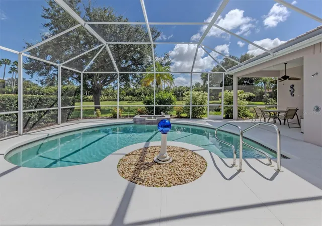 Photo 4 of Single family home for sale at 321 Wild Pine Way, Venice, FL 34292 | MLS# N6145512 | Listing updated on 2026-10-20