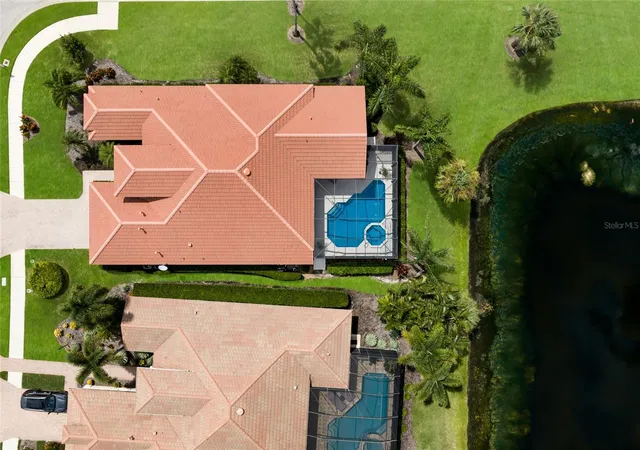 Photo 3 of Single family home for sale at 13994 Siena Loop, Lakewood Ranch, FL 34202 | MLS# A4704244 | Listing updated on 2026-10-20