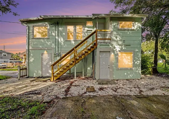 Photo 2 of Multi family home for sale at 224 Kingston Ave, Daytona Beach, FL 32114 | MLS# O6437075 | Listing updated on 2026-10-06