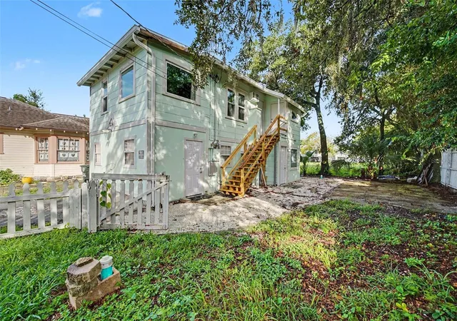 Photo 4 of Multi family home for sale at 224 Kingston Ave, Daytona Beach, FL 32114 | MLS# O6437075 | Listing updated on 2026-10-06