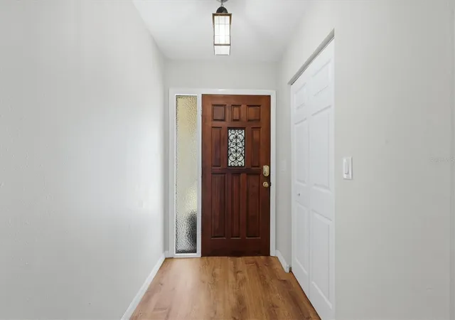 Photo 3 of Single family home for sale at 1007 Olympia Rd, Venice, FL 34293 | MLS# N6145521 | Listing updated on 2026-10-07