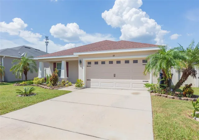 Photo 2 of Single family home for sale at 719 Vineyard Reserve Ct, Seffner, FL 33584 | MLS# TB8543201 | Listing updated on 2026-10-27