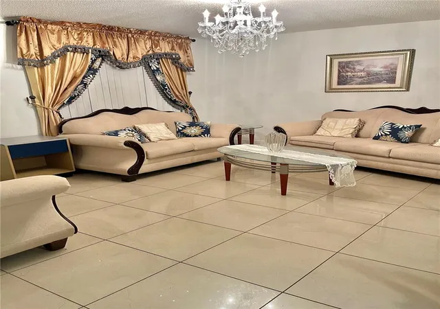 Photo 3 of Sale Pending at 3979 SW Queen Anne Dr S, Orlando, FL 32839 | MLS# O6437197 | Listing updated on 2026-09-11