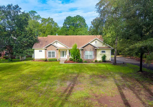 Photo 3 of Single family home for sale at 486 Lakeshore Dr, Starke, FL 32091 | MLS# GC543069 | Listing updated on 2026-09-10