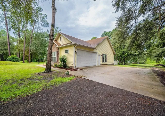 Photo 4 of Single family home for sale at 486 Lakeshore Dr, Starke, FL 32091 | MLS# GC543069 | Listing updated on 2026-09-10