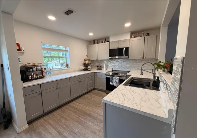 Photo 4 of Single family home for sale at 610 Capehart Dr, Orlando, FL 32822 | MLS# S5156476 | Listing updated on 2026-09-28