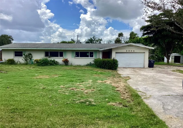 Photo 1 of Sale Pending at 2804 61st St E, Palmetto, FL 34221 | MLS# A4704299 | Listing updated on 2026-09-29