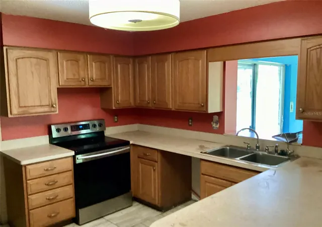 Photo 3 of Sale Pending at 2804 61St St E, Palmetto, FL 34221 | MLS# A4704299 | Listing updated on 2026-09-29