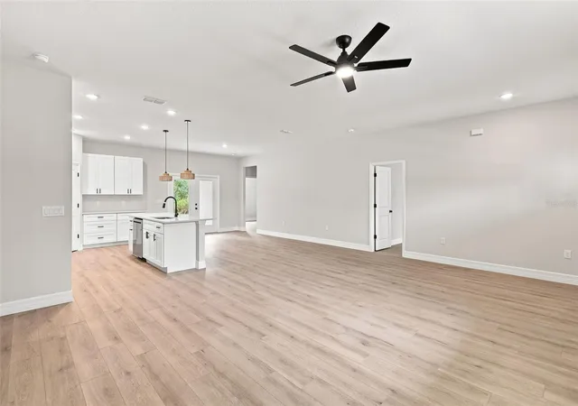 Photo 2 of Single family home for sale at 41325 Royal Trails Rd, Eustis, FL 32736 | MLS# O6437354 | Listing updated on 2026-09-15