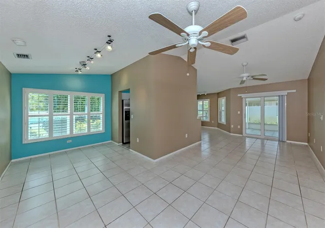 Photo 3 of Single family home for sale at 621 Marcus St #41, Venice, FL 34285 | MLS# N6145527 | Listing updated on 2026-09-11