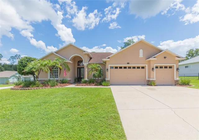 Single family home for sale at 11544 Pine Hollow Wy, Dade City, FL 33525 | MLS# TB8543429 | Listing updated on 2026-09-12