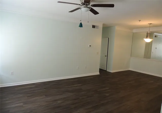 Photo 3 of Condo for sale at 4802 51St St W #1109, Bradenton, FL 34210 | MLS# A4704366 | Listing updated on 2026-10-09