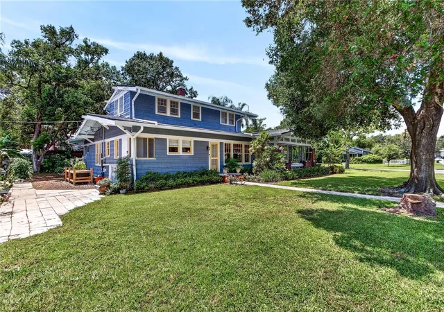 Photo 4 of Single family home for sale at 1201 Magnolia Ave, Sanford, FL 32771 | MLS# O6437421 | Listing updated on 2026-09-09