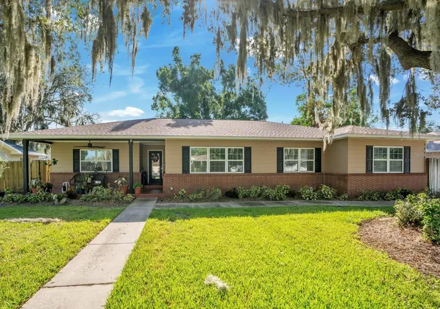 Photo 1 of Single family home for sale at 1224 Duncan Ave, Lakeland, FL 33801 | MLS# L4964651 | Listing updated on 2026-10-23