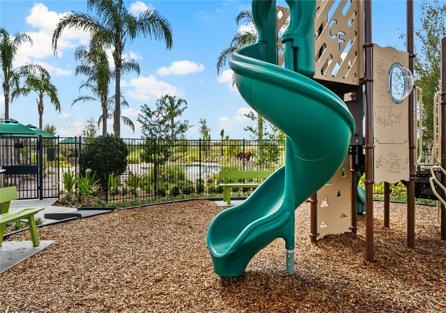 Photo 2 of Single family home for sale at 1831 Rider Rain Ln, Apopka, FL 32703 | MLS# O6437447 | Listing updated on 2026-10-06