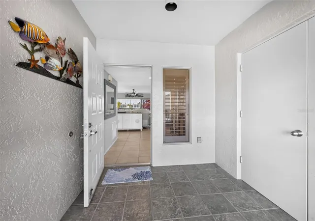 Listing Photo 4 - Condo for sale in building located at 3255 Sugarloaf Key Rd, PUNTA GORDA, FL 33955 - Unit #31B