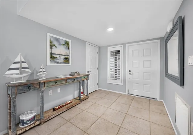 Listing Photo 5 - Condo for sale in building located at 3255 Sugarloaf Key Rd, PUNTA GORDA, FL 33955 - Unit #31B