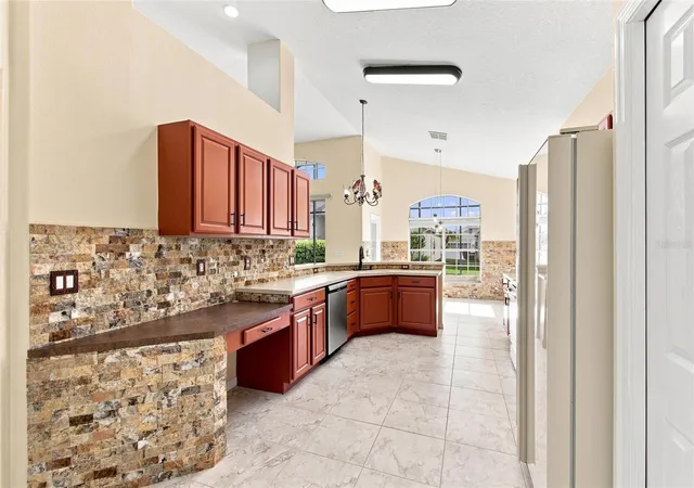 Photo 3 of Single family home for sale at 140 Moss Ln, Davenport, FL 33837 | MLS# S5156544 | Listing updated on 2026-10-04