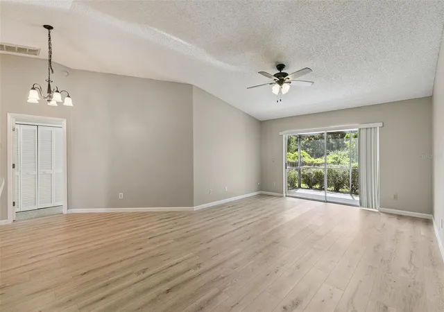 Photo 3 of Single family home for sale at 1052 Brielle Ave, Oviedo, FL 32765 | MLS# O6437571 | Listing updated on 2026-10-07