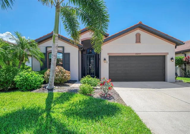 Photo 3 of Single family home for sale at 20277 Pezzana Dr, Venice, FL 34292 | MLS# N6145542 | Listing updated on 2026-09-15