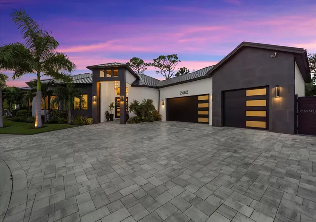 Photo 2 of Single family home for sale at 2462 Missara Ln, Sarasota, FL 34231 | MLS# A4704478 | Listing updated on 2026-09-11