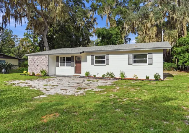 Photo 1 of Single family home for sale at 2120 Se 51st St, Gainesville, FL 32641 | MLS# GC543109 | Listing updated on 2026-10-07