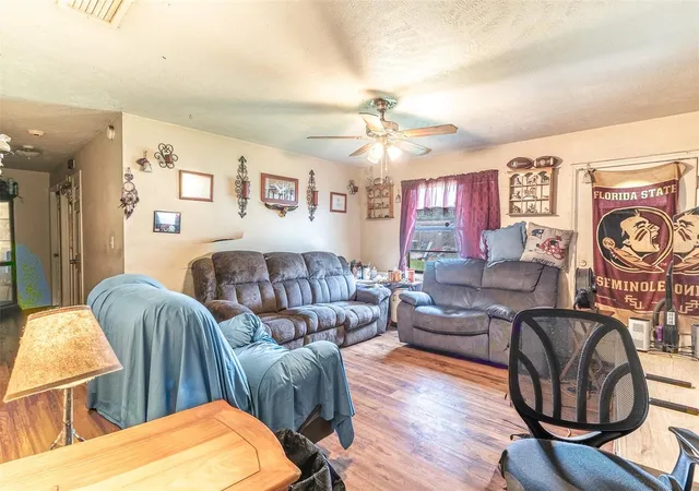 Photo 3 of Single family home for sale at 3539 Colleen Dr, Lakeland, FL 33810 | MLS# L4964679 | Listing updated on 2026-09-11