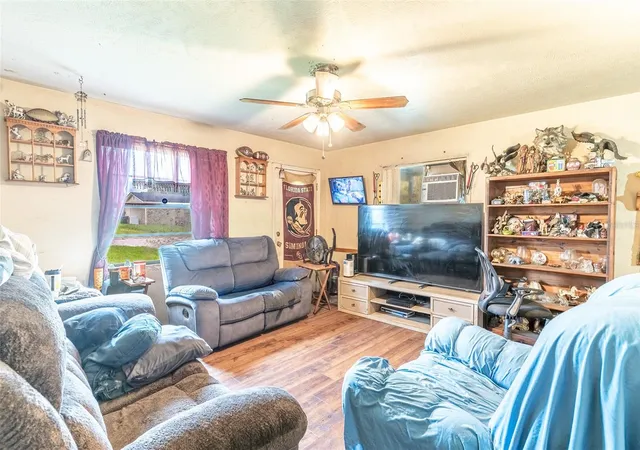 Photo 4 of Single family home for sale at 3539 Colleen Dr, Lakeland, FL 33810 | MLS# L4964679 | Listing updated on 2026-09-11