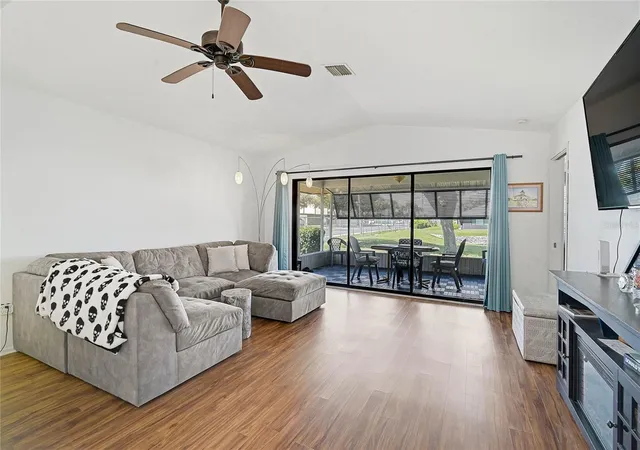 Photo 3 of Single family home for sale at 57 Sandstone Cir, Venice, FL 34293 | MLS# N6145550 | Listing updated on 2026-10-06