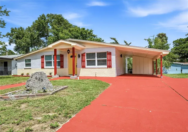 Single family home for sale at 629 Cedar Park Dr, DAYTONA BEACH, FL 32114 | MLS# NS1089129