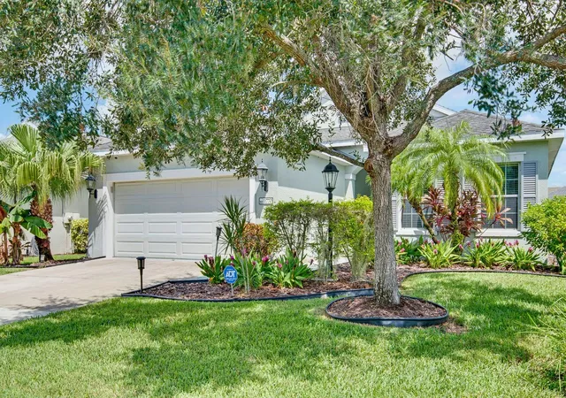 Photo 1 of Single family home for sale at 11770 Fennemore Way, Parrish, FL 34219 | MLS# A4704510 | Listing updated on 2026-10-20